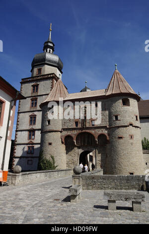 niedrigeren Scherenbergtor und Kiliansturm, Festung Marienberg, Würzburg, Franken, Bayern, Deutschland Stockfoto