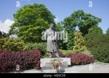 Marschall Józef Pilsudski-Denkmal auf dem Rapackiego Platz in Stadt Torun, Polen Stockfoto