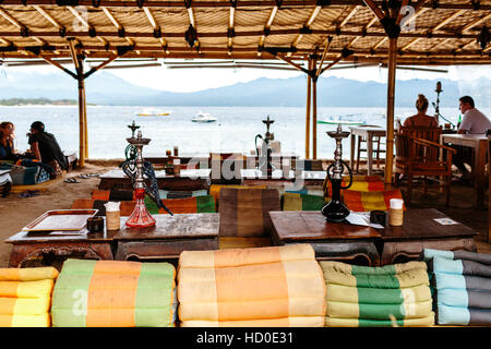 Pesona indisches Restaurant und Shisha Bar am Strand von Gili Trawangan Stockfoto