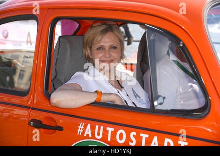 Auto Bild Oldtimer Klassik Rallye Hamburg-Berlin 2016 um Fischauktionshalle.  Mitwirkende: Katharina Schubert wo: Hamburg, Deutschland bei: 25. August 2016 Stockfoto