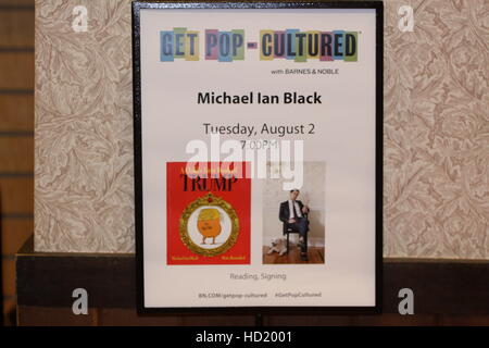 Michael Ian Black hält eine Signierstunde im Barnes &amp; Noble für sein Buch mit dem Titel "Trumpf" Featuring: Michael Ian black wo: Philadelphia, Pennsylvania, USA bei: 2. August 2016 Stockfoto