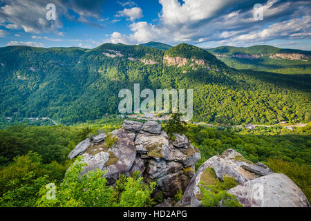 Blick vom Preikestolen, in Chimney Rock State Park, North Carolina. Stockfoto