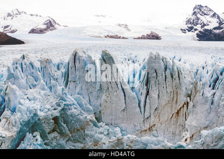 EL CALAFATE, ARG, 06.12.2016: Argentinischen Perito Moreno-Gletscher im Nationalpark Los Glaciares in Südwest Provinz Santa Cruz, Argentinien