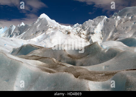 EL CALAFATE, ARG, 06.12.2016: Argentinischen Perito Moreno-Gletscher im Nationalpark Los Glaciares in Südwest Provinz Santa Cruz, Argentinien Stockfoto