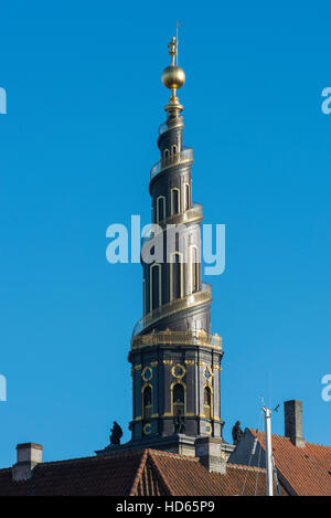 Turm der Kirche unseres Erlösers mit Außentreppe, Christianshavn, Capital Region of Denmark, Copenhagen, Dänemark Stockfoto