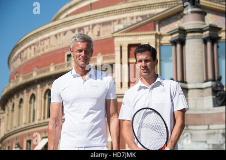 Start der Partnerschaft zwischen Champions Tennis in der Royal Albert Hall und SportsAid mit: Tim Henman, Mark Foster wo: London, Vereinigtes Königreich bei: 14 September 2016 Stockfoto