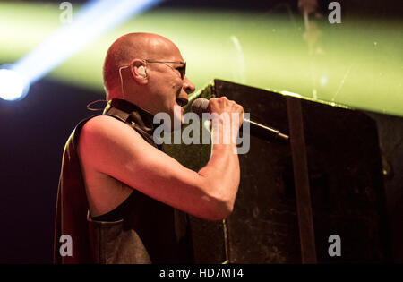 The Human League beim Bestival Featuring: The Human League, Philip Oakey Where: Newport Isle Of Wight, Großbritannien: 11 September 2016 Stockfoto