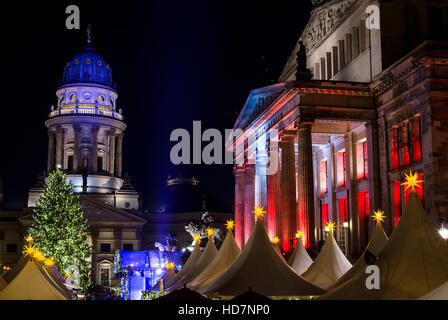 Weihnachtsmarkt am Gendarmenmarkt Quadrat. Berlin. Deutschland. Stockfoto