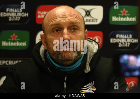 Parma, Italien. 10. Dezember 2016. ZEBRE Cheftrainer Gianluca Guidi spricht über sein Team in EPCR Champions © Massimiliano Carnabuci/Alamy Nachrichten Stockfoto