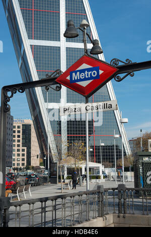 Plaza Castilla u-Bahnstation. Madrid. Spanien Stockfoto