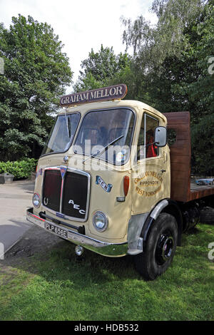 1966 Leyland AEC Auftraggebers Mk V Flachbett wagon Stockfoto