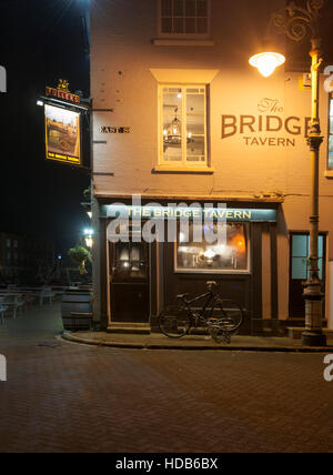 Die Bridge Tavern Gasthaus, Spice Island, Portsea, Portsmouth, Hampshire, England, UK. Stockfoto