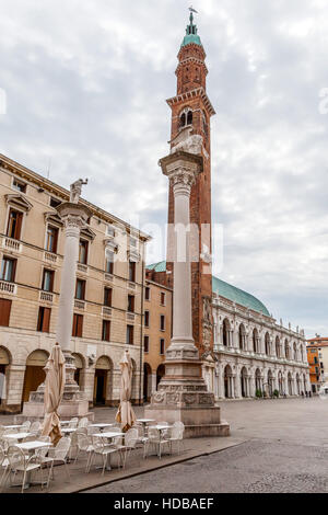 Torre Bissara und Piazza dei Signori, Vicenza, Italien. Stockfoto