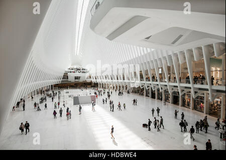 Oculus, u-Bahn Station Haupthalle mit Einkaufszentrum, World Trade Center Transportation Hub Stararchitekten Santiago Calatrava Stockfoto