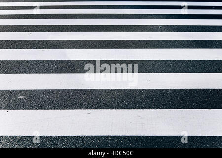 Nahaufnahme am Zebrastreifen Stockfoto