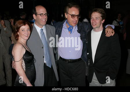 Von links, Donna Powers, Matt, Blank, Peter Bogdanovich, und Wayne Befugnisse an das Screening der nicht in der richtigen Reihenfolge am 27. Mai 2003 in Los Angeles, CA. Foto von Francis Specker Stockfoto