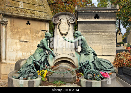 Wandern rund um den Père Lachaise Friedhof, der größte und bekannteste"Friedhof von Paris, Frankreich. Stockfoto