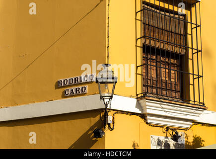 Die colofrul Straßen von Sevilla, Spanien Stockfoto