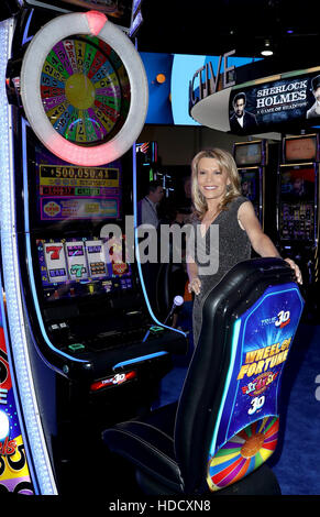 Vanna White erhält die Schlüssel der Stadt von Las Vegasat G2E zu Ehren der IGT Wheel of Fortune Slots 20. Jubiläum mit: Vanna White wo: Las Vegas, Nevada, Vereinigte Staaten, wann: 27 September 2016 Stockfoto