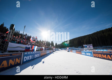 Pokljuka, Slowenien. 10. Dezember 2016. Zielbereich bei den Männern 12, 5 km Verfolgung beim Biathlon-Weltcup-Rennen in Pokljuka. Bildnachweis: Rok Rakun/Pacific Press/Alamy Live-Nachrichten Stockfoto