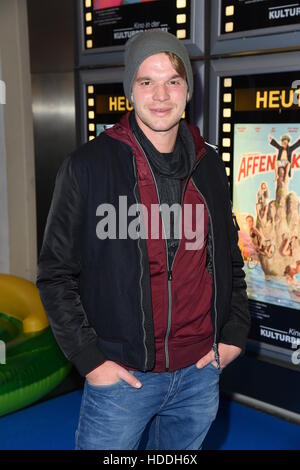 Premiere von "Affenkoenig" im Kino in der Kulturbrauerei-Kino.  Mitwirkende: Tobias Schenke Where: Berlin, Deutschland bei: 5. Oktober 2016 Stockfoto