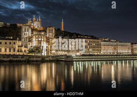 Blick auf Lyon in der Nacht Stockfoto