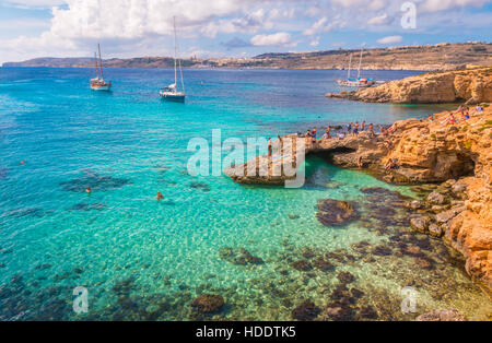Blaue Lagune in Comino Insel in Malta Stockfoto