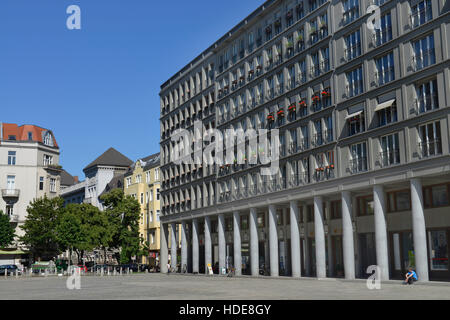 Leibnizkolonnaden, Walter-Benjamin-Platz, Leibnizstraße, Charlottenburg, Berlin, Deutschland Stockfoto