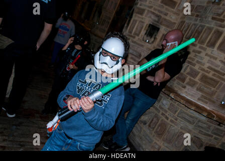 Athen, Griechenland. 10. Dezember 2016. Der erste Athen STAR WARS Day organisiert heute von "Street-Produktion" für alle griechischen Fans der STAR Wars-Franchise. © Dimitrios Sotiriou/Pacific Press/Alamy Live-Nachrichten Stockfoto