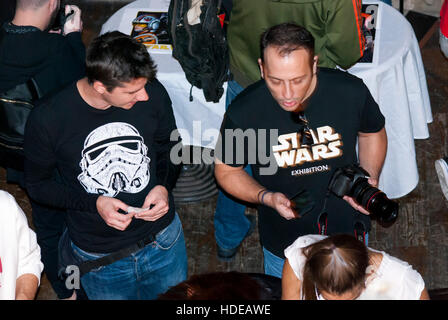 Athen, Griechenland. 10. Dezember 2016. Der erste Athen STAR WARS Day organisiert heute von "Street-Produktion" für alle griechischen Fans der STAR Wars-Franchise. © Dimitrios Sotiriou/Pacific Press/Alamy Live-Nachrichten Stockfoto