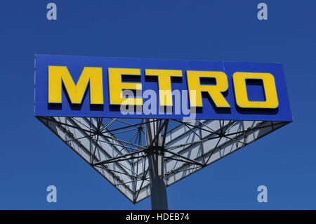 U-Bahn, An der Ostbahn, Friedrichshain, Berlin, Deutschland Stockfoto