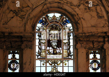 Porträt von Edward VII in der Glasfenster in der Belfast City Hall Stockfoto