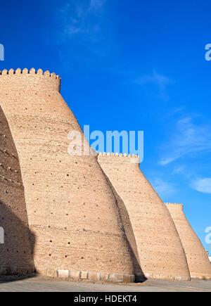 Mittelalterlichen Mauern der Stadt Buchara, Usbekistan, auf eine Seidenstraße Stockfoto