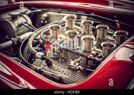 V8-Motor des klassischen AC Cobra Auto Stockfoto