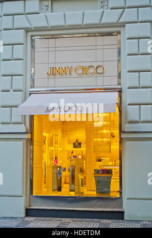 Jimmy Choo, Luxus-Zubehör-Shop, Parizska Street, Josefov, jüdische Viertel, alte Stadt, Prag, Tschechische Republik Stockfoto