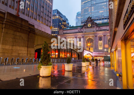 Grand Central station außen 42nd Street, Manhattan, New York City, Vereinigte Staaten von Amerika. Stockfoto