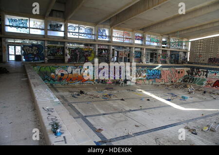 Luminy verlassene Schwimmbad in Marseille Stockfoto