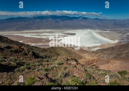 Badwater Basin von Dante's View, Death Valley National Park, Death Valley, Kalifornien Stockfoto