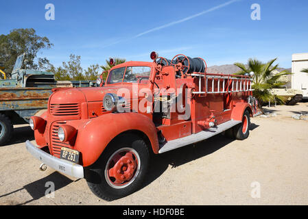 CHIRIACO Gipfel, CA - Dezember 10, 2016:1950 Dodge Löschfahrzeug des General Patton Memorial Museum. Die Fahrzeuge wurden von der US Army eingesetzt. Stockfoto