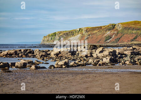 Bennan Head von Kildonan Strand im Süden der Isle of Arran, Schottland. Stockfoto