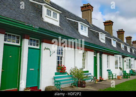 Häuser in Hamilton Terrace, eine Reihe von Reihenhäusern Baujahr 1895 im Dorf Lamlash, Isle of Arran. Stockfoto