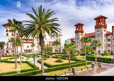 St. Augustine, Florida, USA-Rathaus und Alcazar Hof. Stockfoto