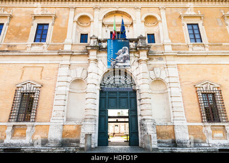 Rom, Italien - 1. November 2016: Frontansicht der Villa Giulia, Häuser Museo Nazionale Etrusco (Etruskischen Nationalmuseum), große Sammlung der etruskischen Kunst Stockfoto