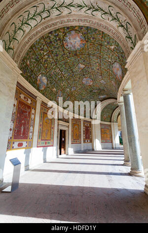 Rom, Italien - 1. November 2016: Arkade der Villa Giulia, Häuser Museo Nazionale Etrusco (Etruskischen Nationalmuseum), große Sammlung der etruskischen Kunst und Stockfoto