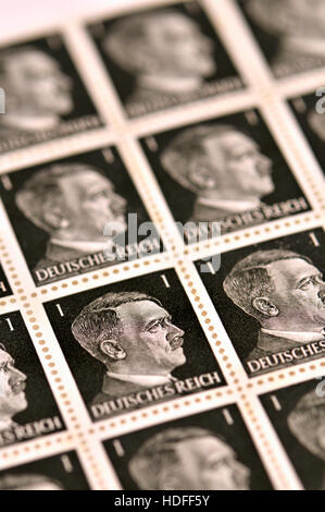 Deutsche Briefmarke (1941): Adolf Hitler 1pf, Deutsches Reich. Blatt Stockfoto