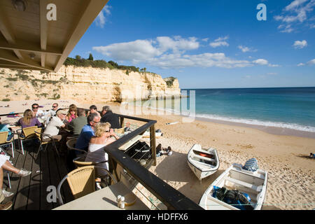 Beach Restaurant am Praia Senhora da Rocha, Armacao de Pera, Algarve, Portugal, Europa Stockfoto