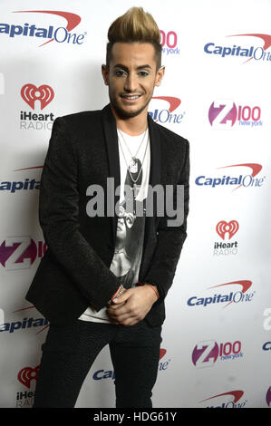 New York City. 9. Dezember 2016. Frankie J. Grande besucht Z100 Jingle Ball 2016 im Madison Square Garden am 9. Dezember 2016 in New York City. | Verwendung Weltweit © Dpa/Alamy Live-Nachrichten Stockfoto