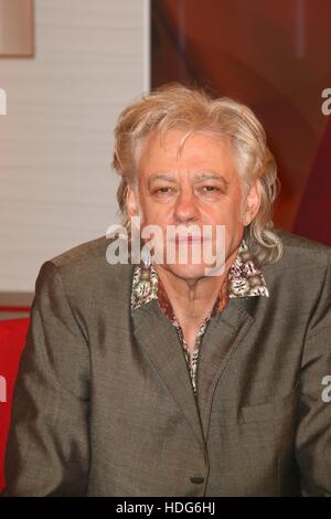 Hamburg, Deutschland. 10. Dezember 2016. Bob Geldof zu Gast in der deutschen Talkshow "DAS!" auf 10.12.2016 | Nutzung weltweit © Dpa/Alamy Live-Nachrichten Stockfoto