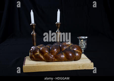 Tischset zum Shabbat Abendessen Stockfoto