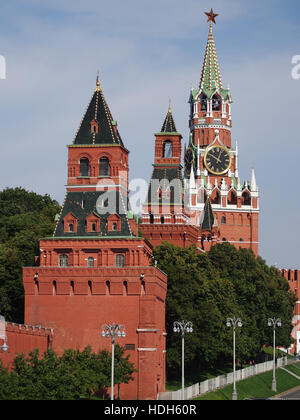 Ansicht des Moskauer Kreml vom Bolschoi Moskvoretsky Brücke pic2 Stockfoto